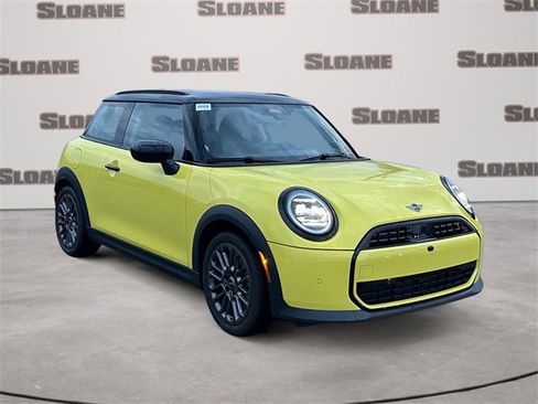 Certified 2025 MINI Cooper S image 4