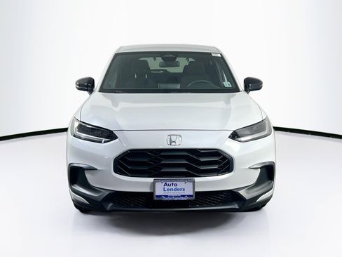 Used 2023 Honda HR-V Sport image 2