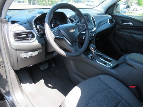 Used 2022 Chevrolet Equinox LT FWD image 18