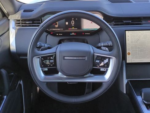 New 2025 Land Rover Range Rover SE image 23