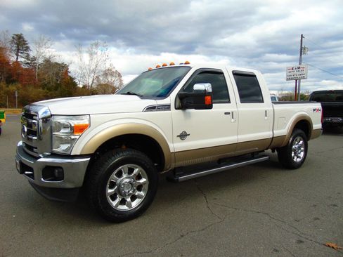 Used 2011 Ford F250 Lariat w/ Lariat Ultimate Pkg image 26