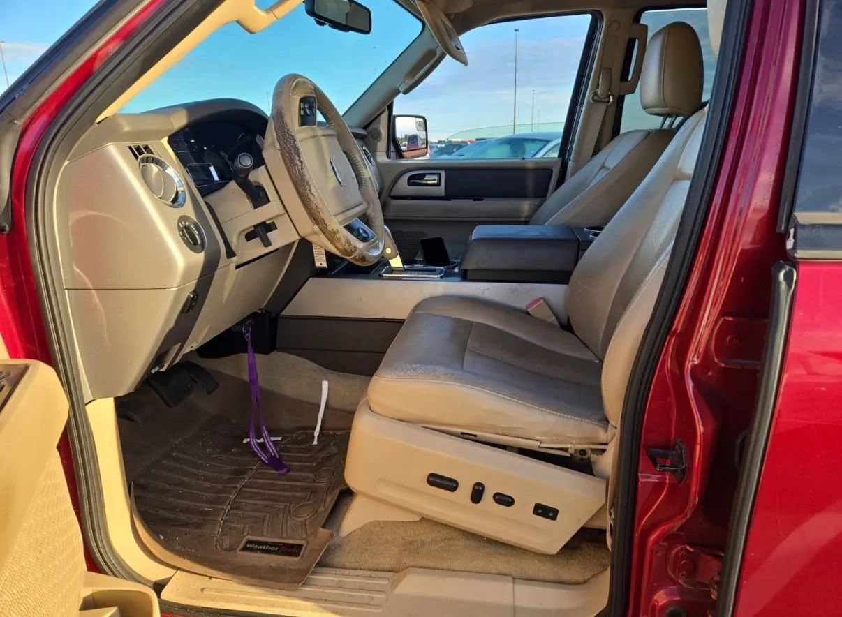 Used 2014 Ford Expedition EL XLT w/ Equipment Group 202A AWD/4WD image 7