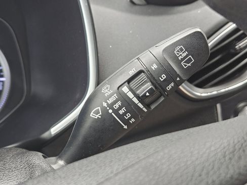 Used 2019 Hyundai Santa Fe SE FWD image 26