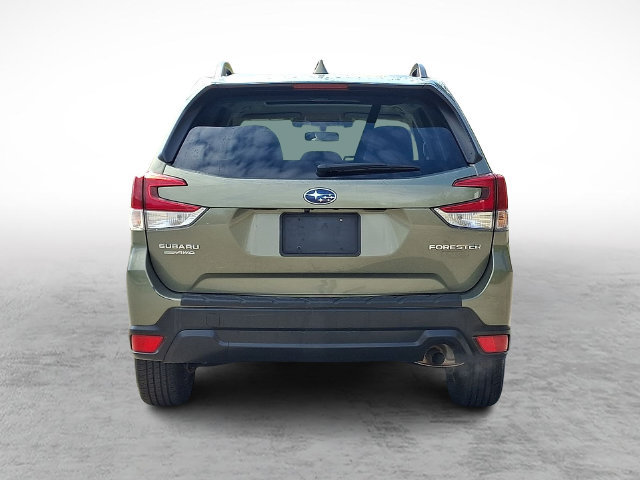 Used 2021 Subaru Forester Premium AWD/4WD image 5