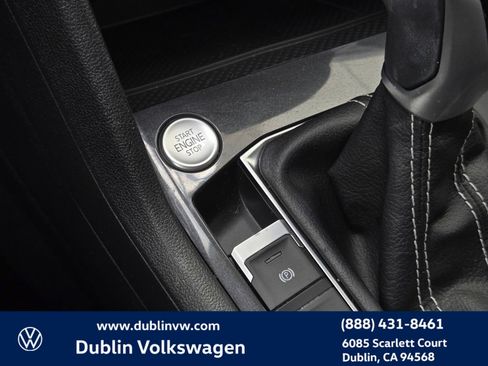 Certified 2023 Volkswagen Tiguan SE FWD image 19