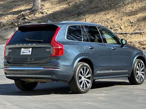 Certified 2025 Volvo XC90 B5 Core AWD/4WD image 4