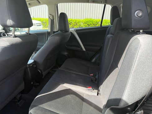 Used 2017 Toyota RAV4 LE w/ All Weather Liner Package AWD/4WD image 20