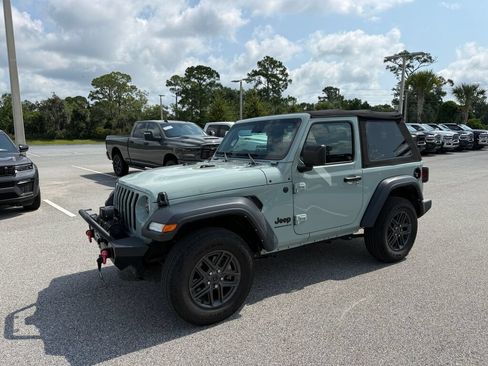 Used 2024 Jeep Wrangler Sport AWD/4WD image 7