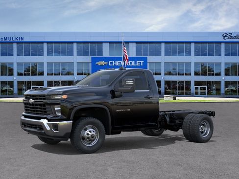 New 2026 Chevrolet Silverado 3500 W/T w/ WT Convenience Package AWD/4WD image 2