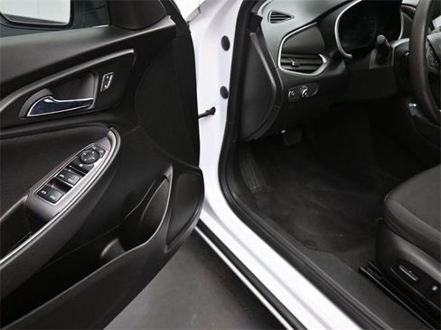 Used 2023 Chevrolet Malibu LT image 15