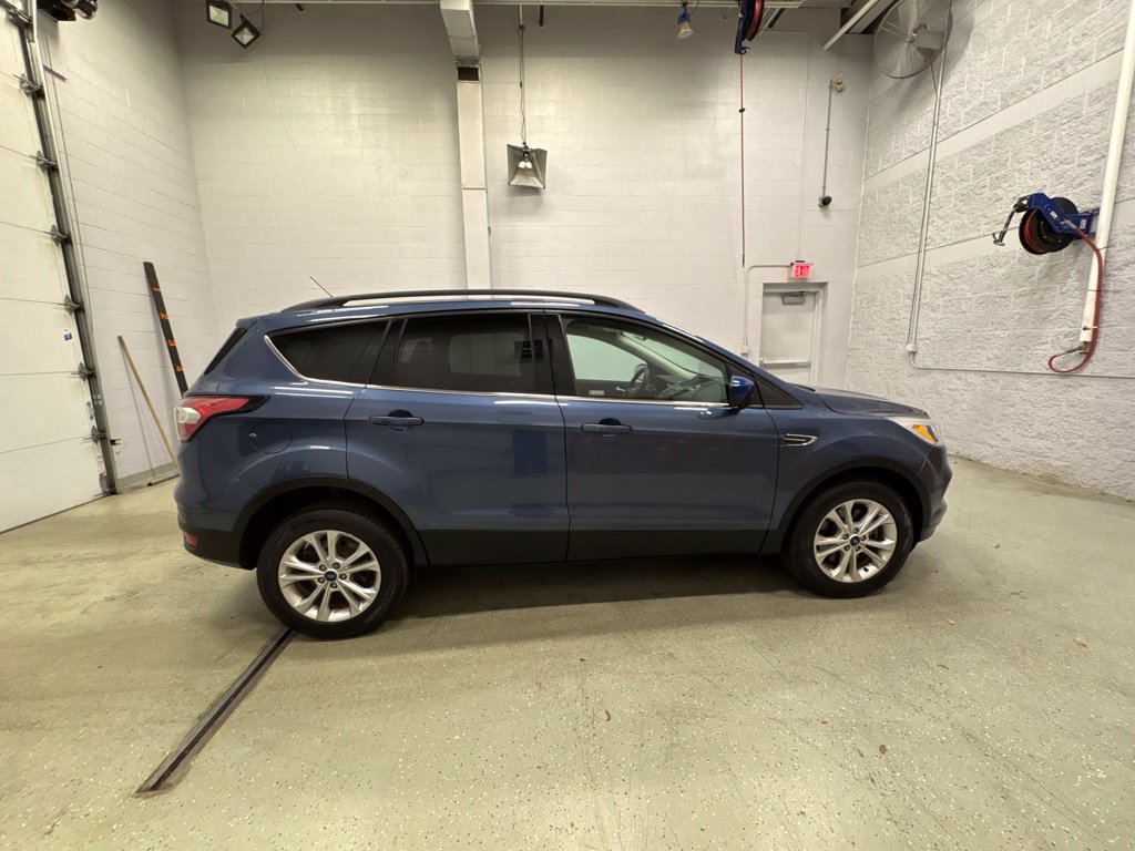 Used 2018 Ford Escape SE AWD/4WD image 3