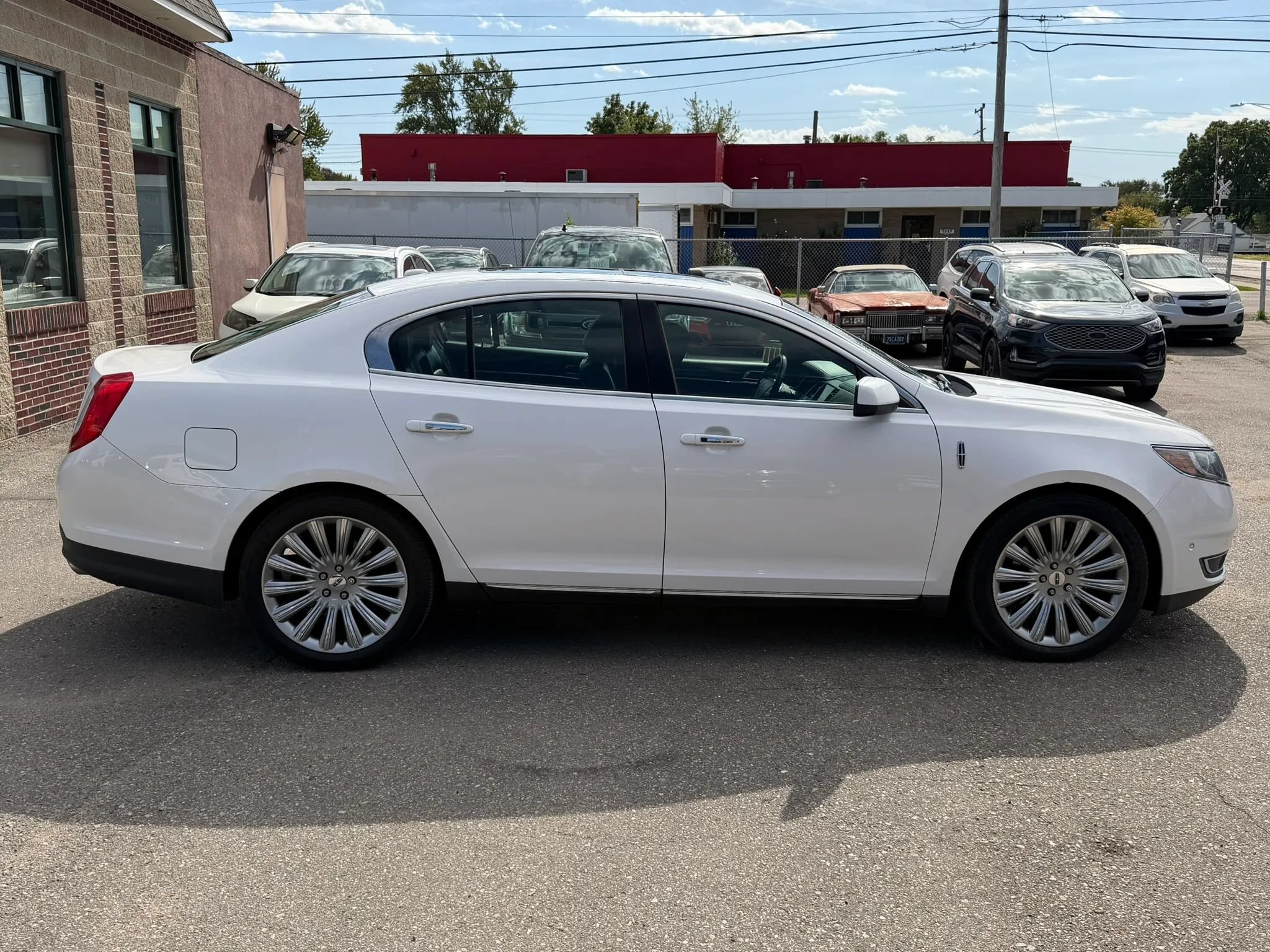 Used 2013 Lincoln MKS AWD image 5