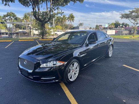 Used 2014 Jaguar XJ L Portfolio image 13