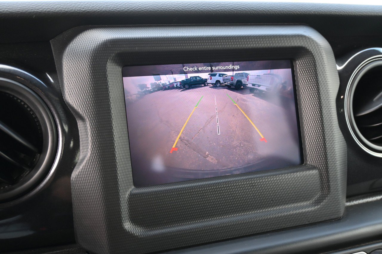 Used 2022 Jeep Wrangler Unlimited Sport AWD/4WD image 13