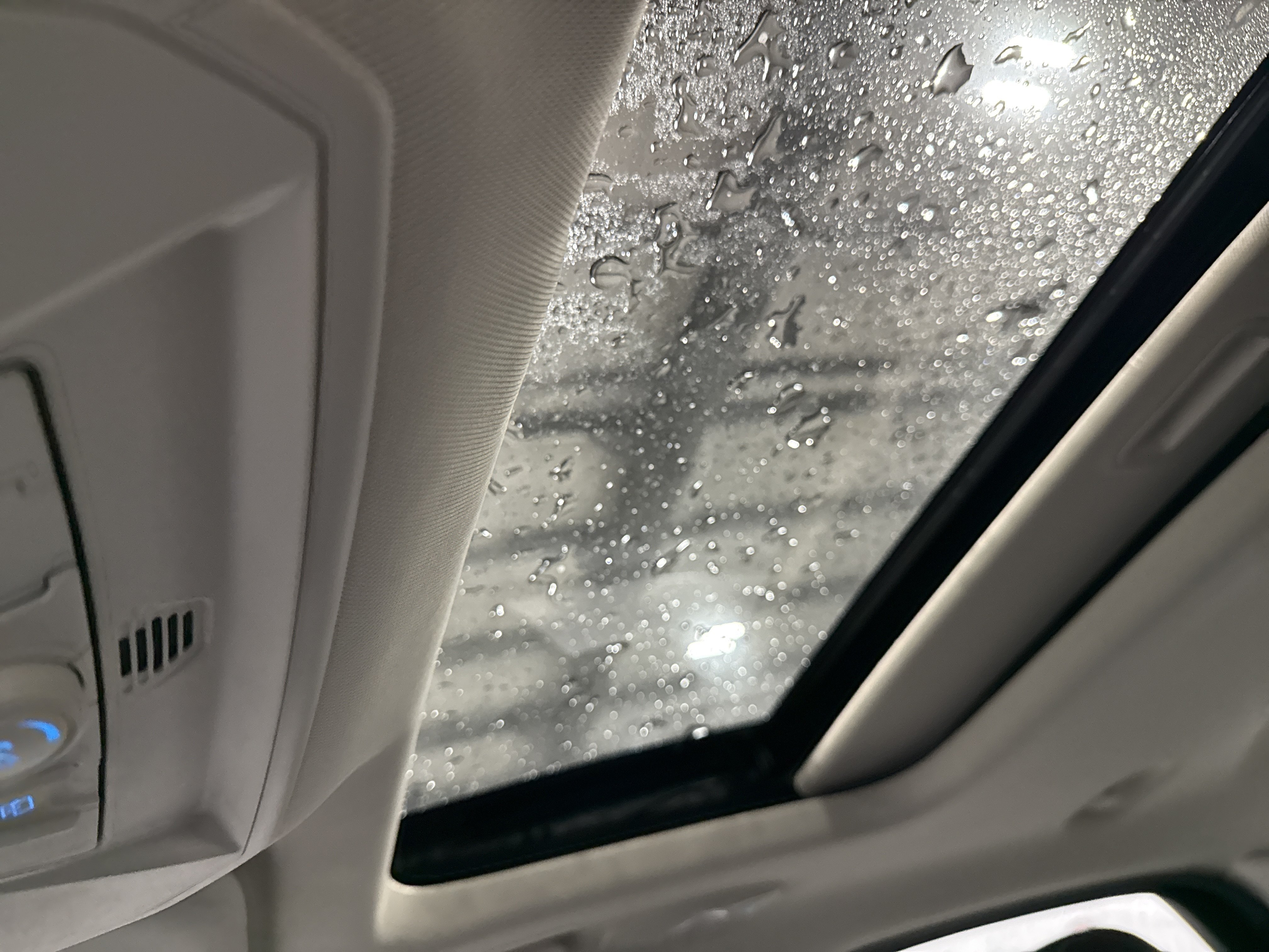 Used 2013 Ford Focus Titanium FWD image 13