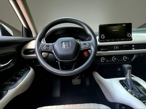 Used 2024 Honda HR-V LX image 8