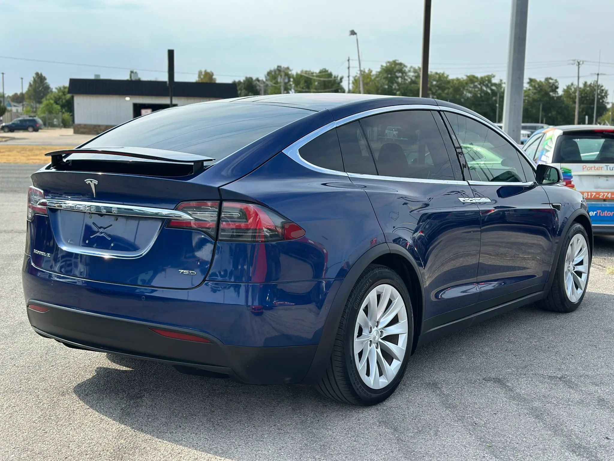Used 2017 Tesla Model X 75D AWD/4WD image 10