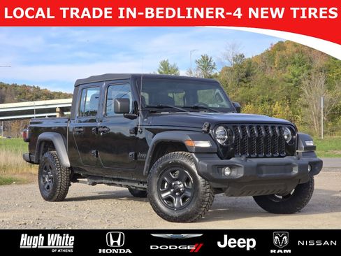 Used 2020 Jeep Gladiator Sport image 1
