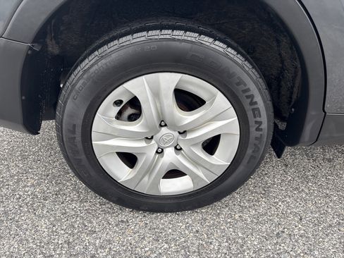 Used 2014 Toyota RAV4 LE image 10