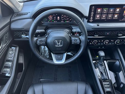 Certified 2025 Honda Accord Touring image 30