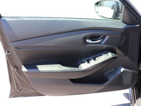 Used 2023 Honda Accord Sport image 10