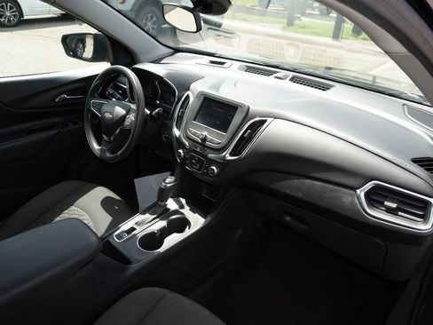 Used 2020 Chevrolet Equinox LT FWD image 27