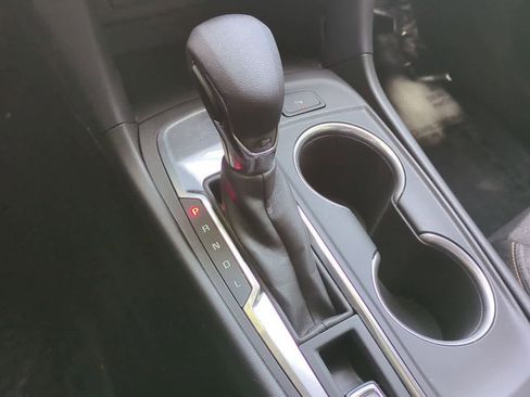 Used 2022 Chevrolet Equinox LT FWD image 32