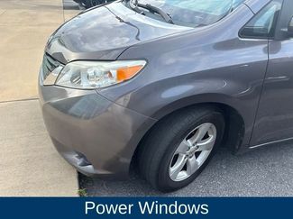 Used 2012 Toyota Sienna LE FWD video 2