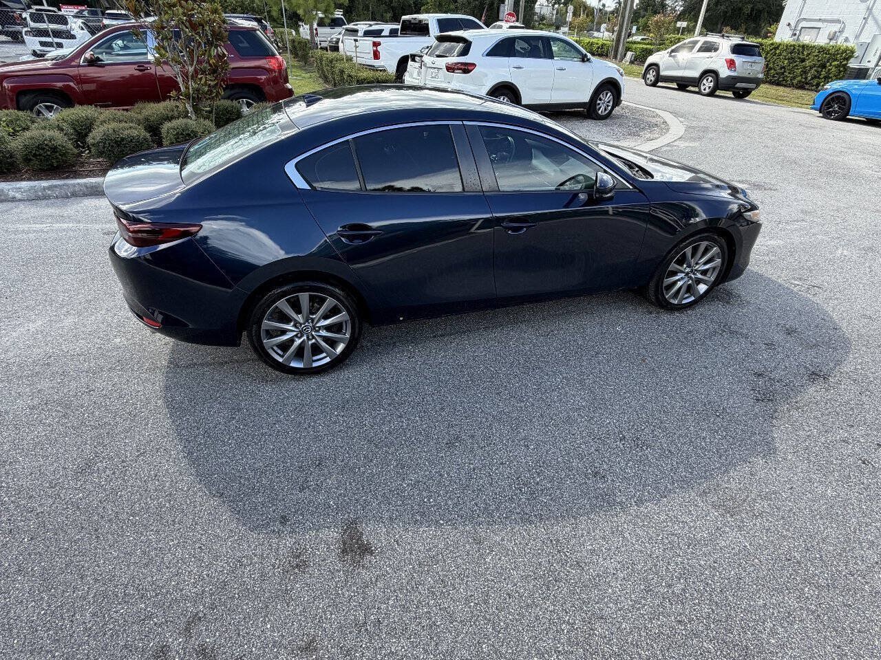 Used 2019 MAZDA MAZDA3 Sedan w/ Preferred Package FWD image 6