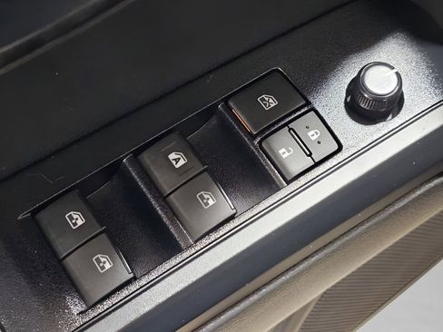 Used 2023 Toyota Tacoma SR image 25