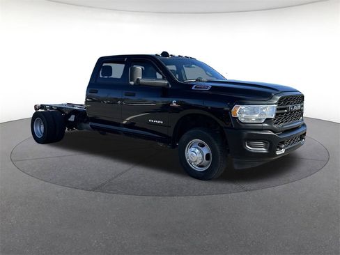 Used 2022 RAM 3500 Tradesman image 7
