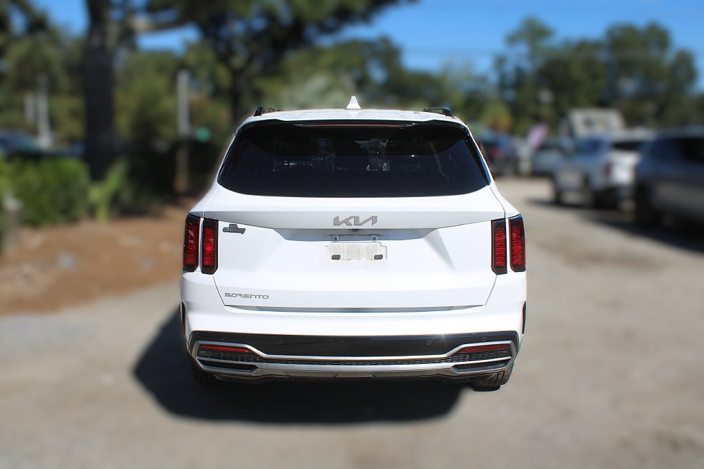 Certified 2023 Kia Sorento S w/ Panoramic Sunroof Package FWD image 8