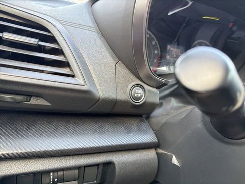 Used 2019 Subaru Crosstrek 2.0i Premium image 19