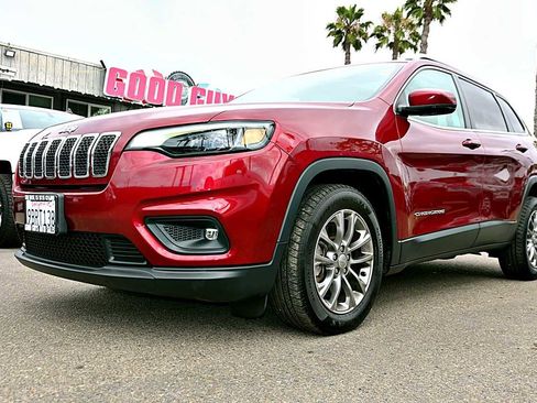 Used 2020 Jeep Cherokee Latitude Plus FWD image 1