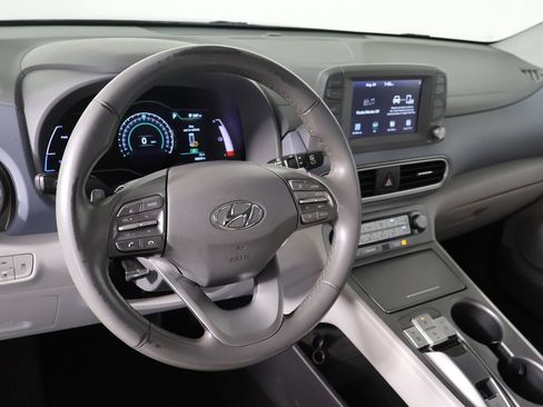 Certified 2021 Hyundai Kona Limited FWD image 23