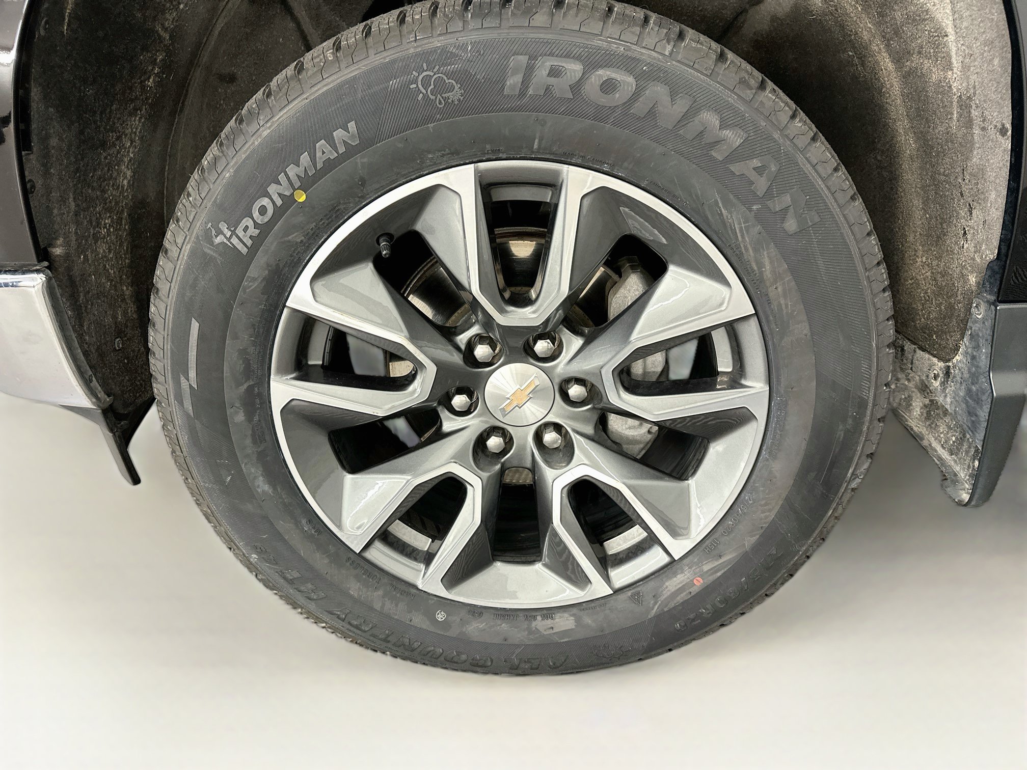 Used 2024 Chevrolet Silverado 1500 LT AWD/4WD image 35