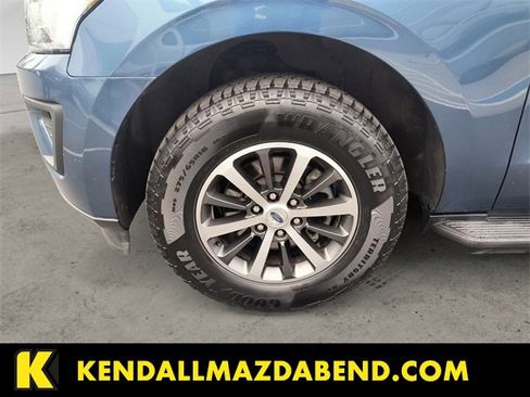 Used 2019 Ford Expedition XLT w/ Equipment Group 201A image 14