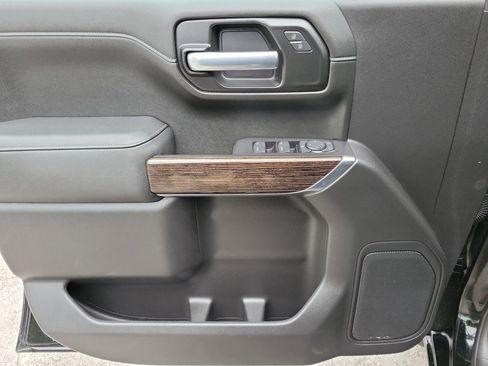 Used 2021 GMC Sierra 1500 SLE image 22