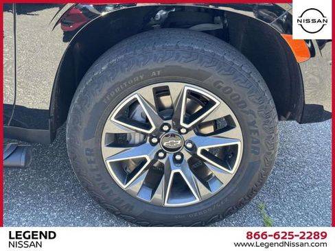 Used 2024 Chevrolet Tahoe Z71 AWD/4WD image 6