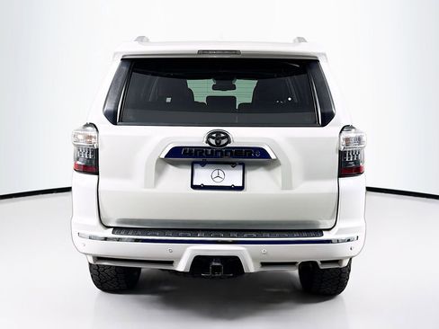Used 2015 Toyota 4Runner SR5 image 6