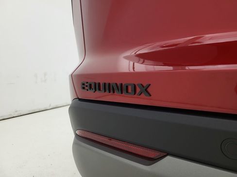 New 2026 Chevrolet Equinox LT w/ Midnight Edition FWD image 20