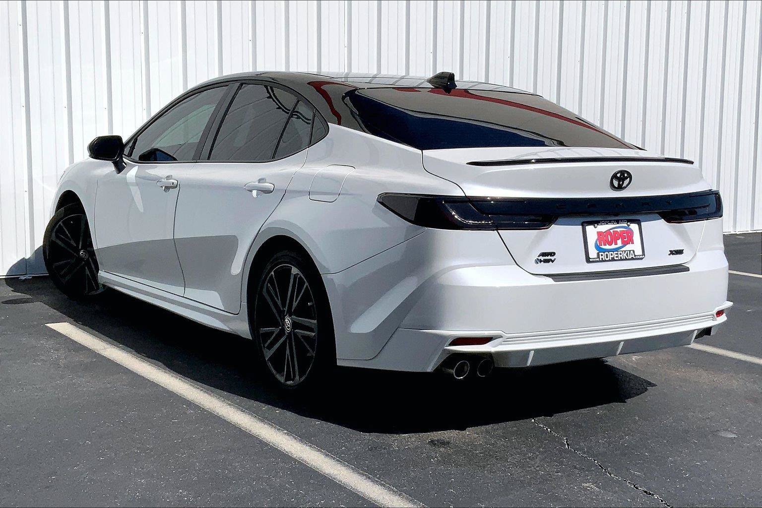 Used 2025 Toyota Camry XSE AWD/4WD image 10
