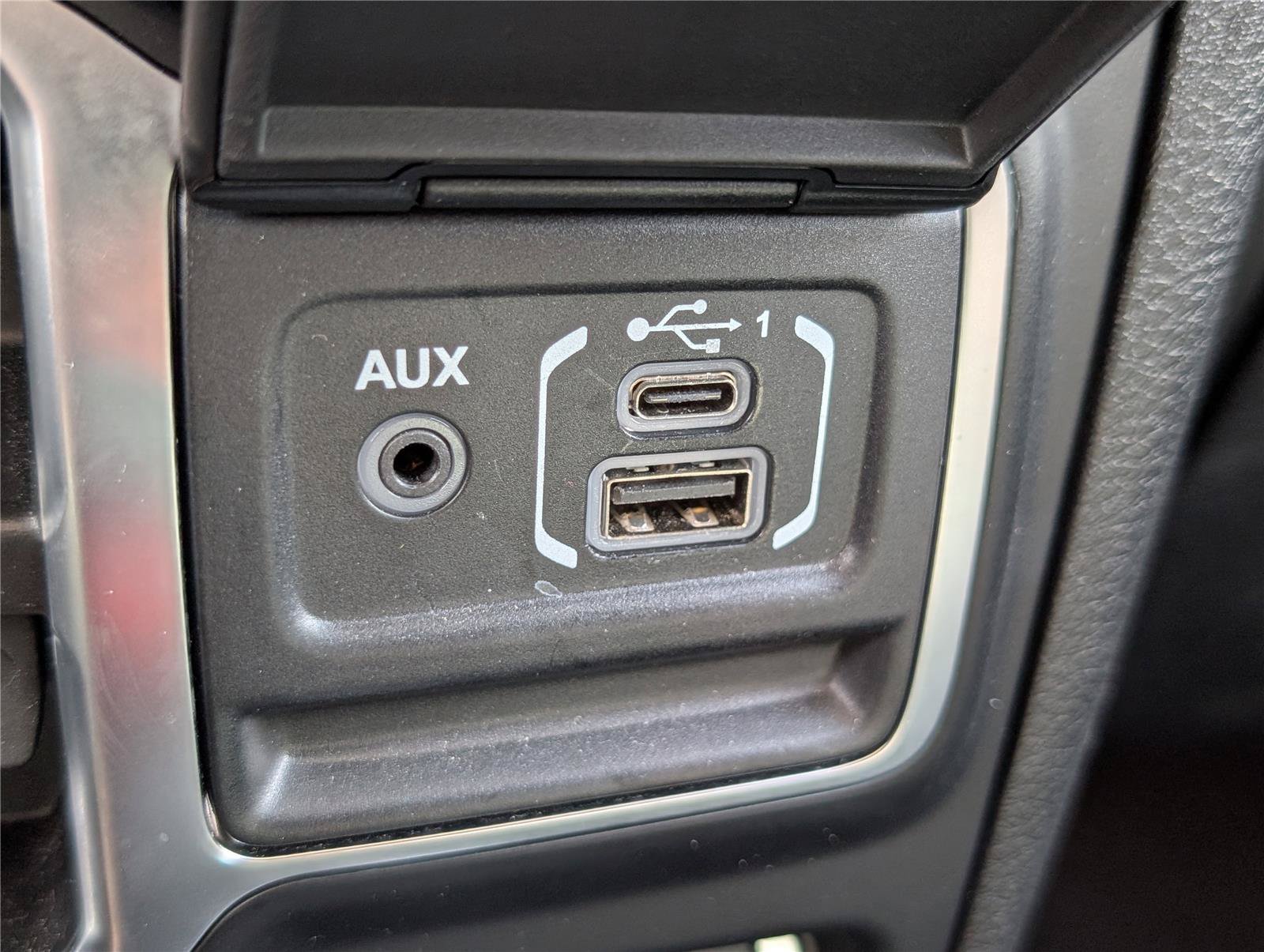 Used 2025 Jeep Wrangler Unlimited Rubicon AWD/4WD image 21