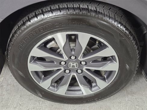 Used 2024 Honda Odyssey EX-L image 9