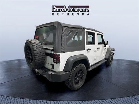 Used 2018 Jeep Wrangler Unlimited Sport image 5