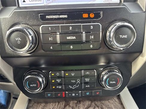 Used 2019 Ford F250 Lariat w/ Lariat Ultimate Package image 20