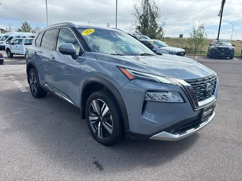 Used 2022 Nissan Rogue Platinum w/ Head-Up Display Package AWD/4WD image 5