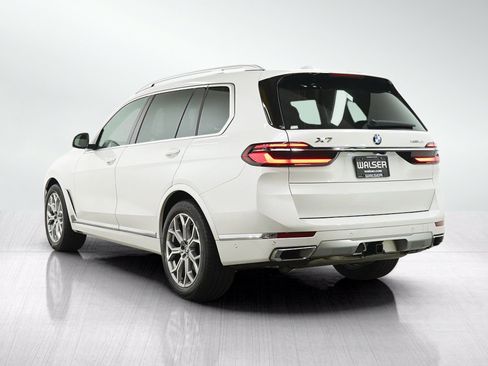 Used 2023 BMW X7 xDrive40i w/ Executive Package AWD/4WD image 5