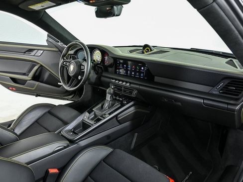 Used 2024 Porsche 911 GT3 image 21