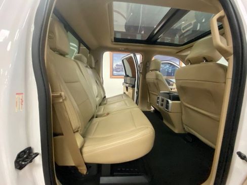 Used 2017 Ford F250 Lariat w/ Lariat Ultimate Package image 13